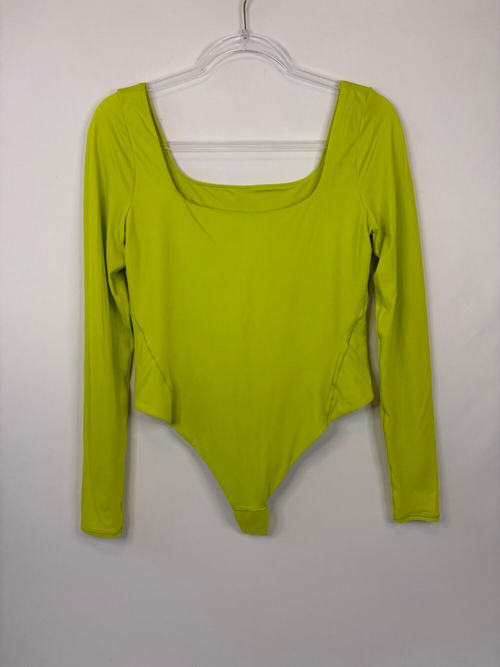 Lululemon Wundermost Ultra-Soft Nulu Square-Neck L/S Bodysuit Lichen Lime Large